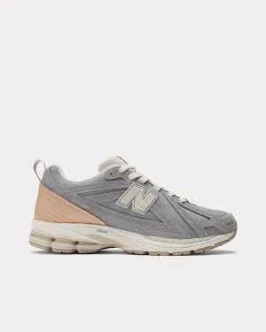 1906R Slate Grey / Rappe / Sea Salt Low Top Sneakers