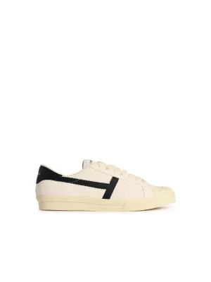 800 White Lear Sneakers