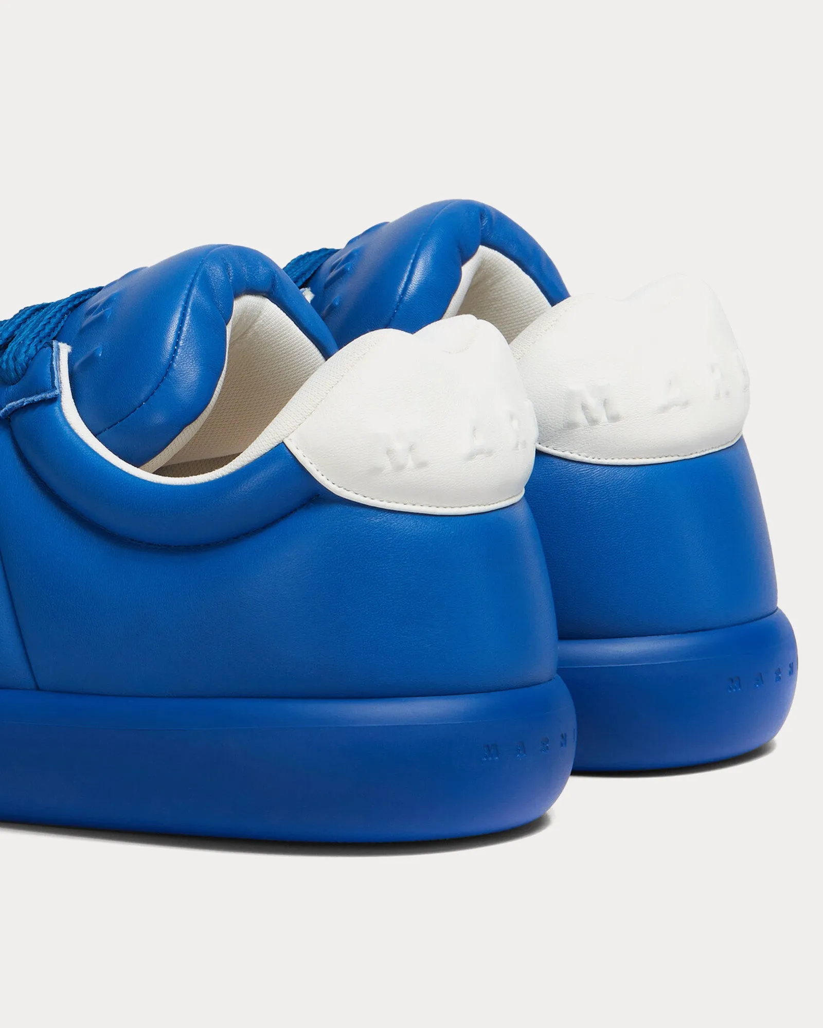 Bigfoot 2.0 Leather Blue Low Top Sneakers