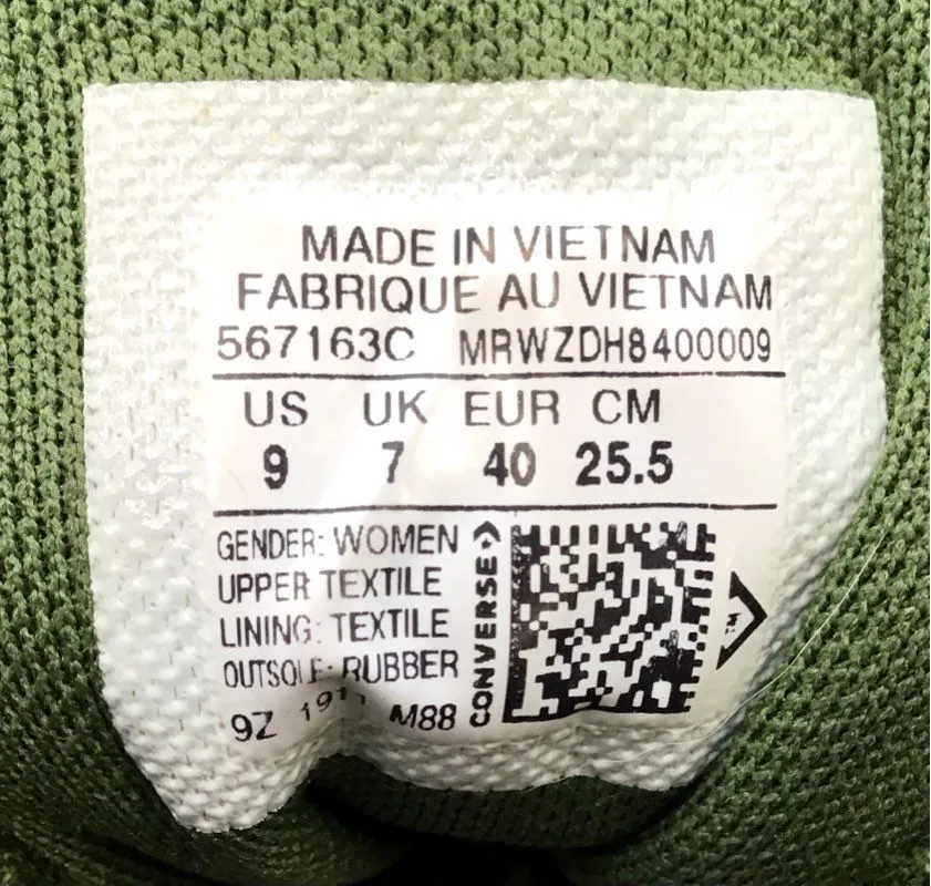 Converse Women's CTAS Lugged Platform 567163C Green Athletic Shoes - Size 9