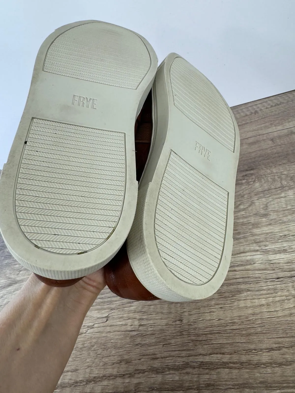 FRYE IVY SLIP-ON SNEAKERS BROWN