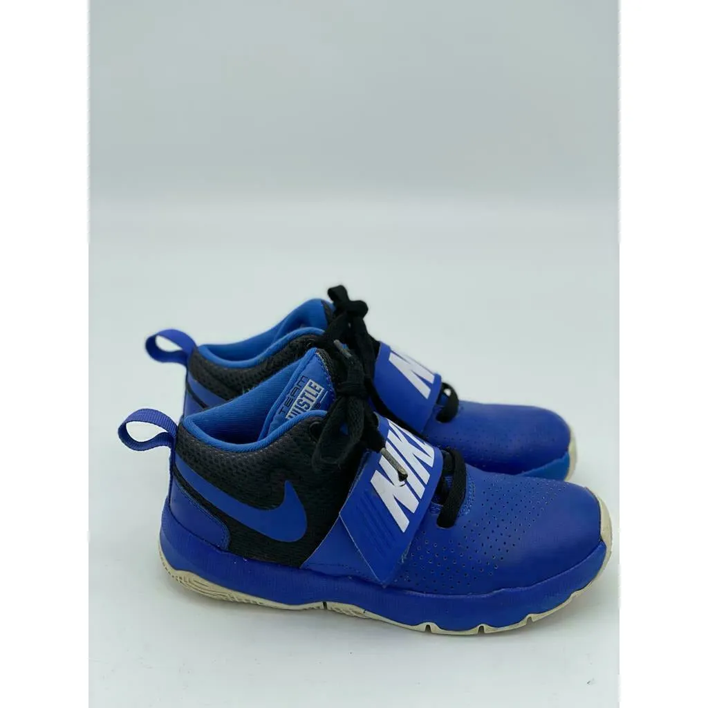 Nike Team Hustle D8 Boys Basketball Shoes Royal Blue White Black Top Strap Sz 1Y