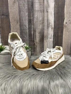 Shoes Athletic By Sacouny  Size: 8