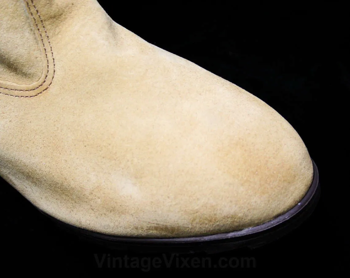 Size 7 W Taupe Suede Boots - Hippie 1960s Deadstock - Light Tan Beige Leather - Lace Up Sides - Fall Winter Shoes - Cozy Faux Fur Lining